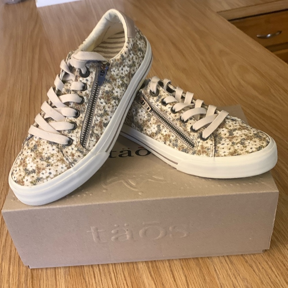 Taos Z Soul sneakers - natural floral multi. Perfect condition.
